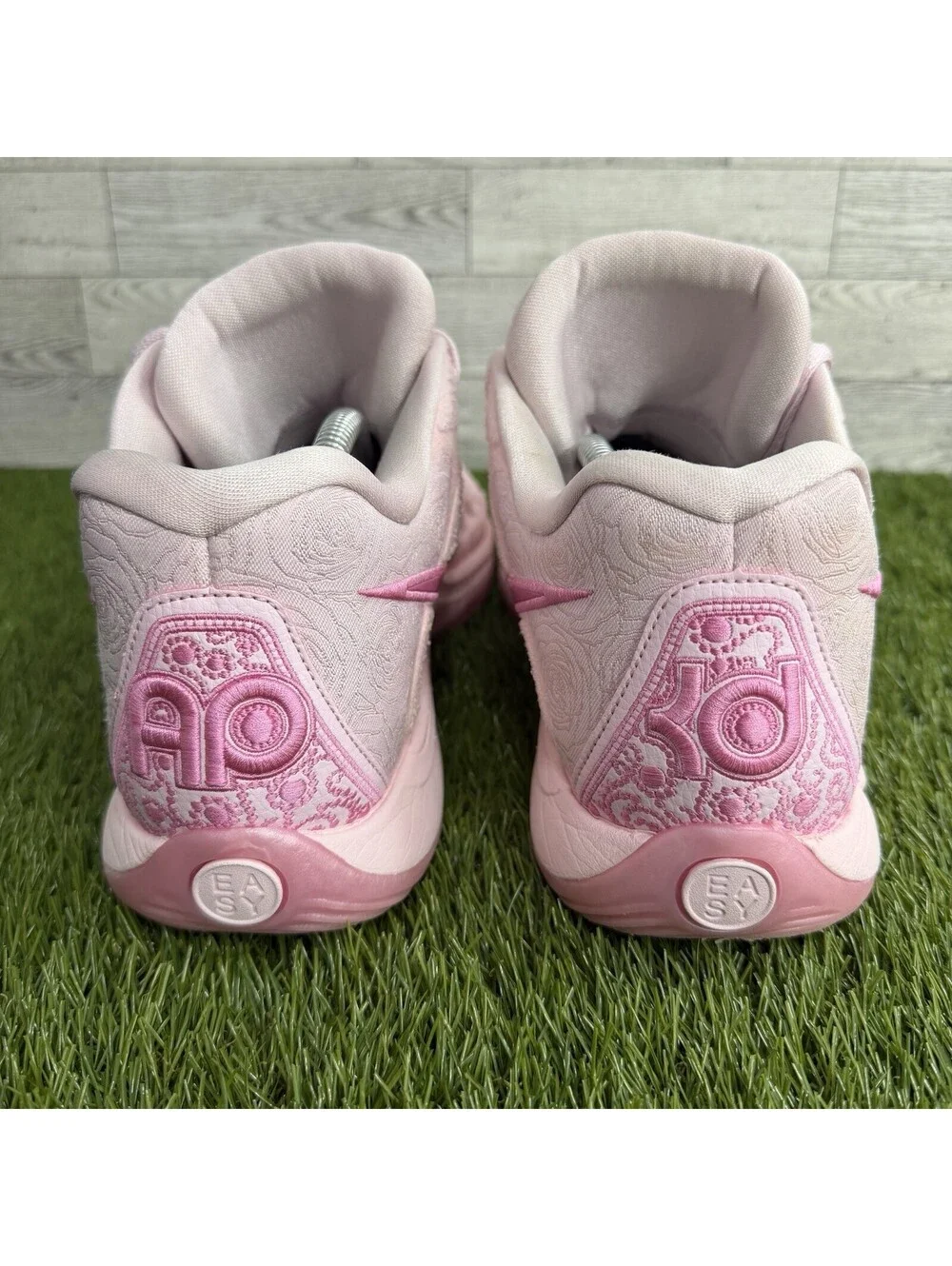 Nike KD 17 NRG Aunt Pearl Pink Low Top Lace-Up  Sneakers FZ1518-600 2024 Size 11